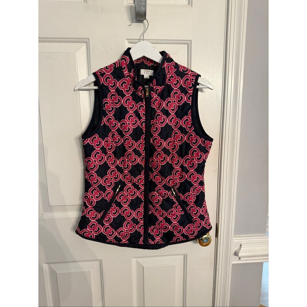 Crown & Ivy Navy & Pink Horse Bit Print Zip Up Quilted Vest sz S EUC